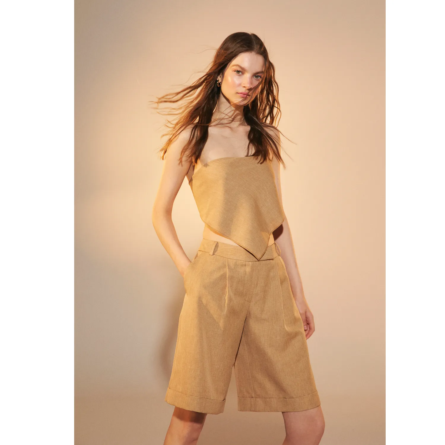 Marde Shorts in Almond Buff